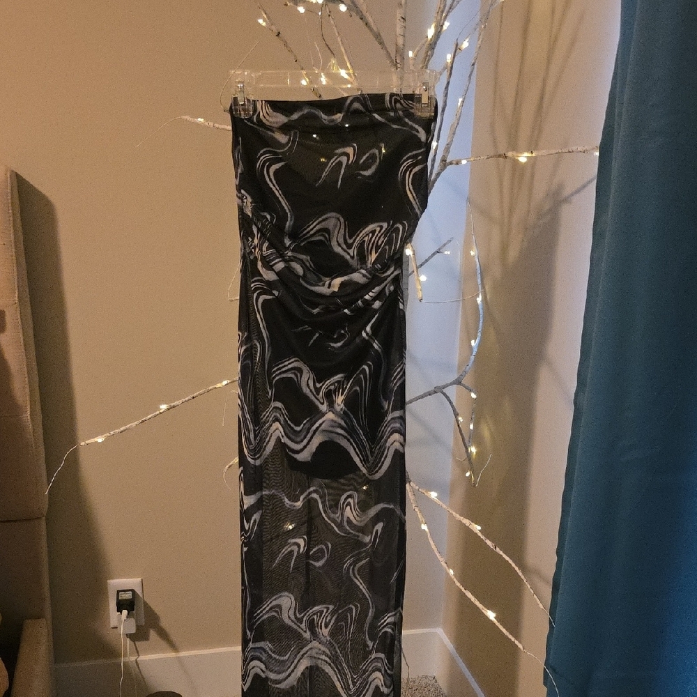 Black and White Swirl Maxi Skirt